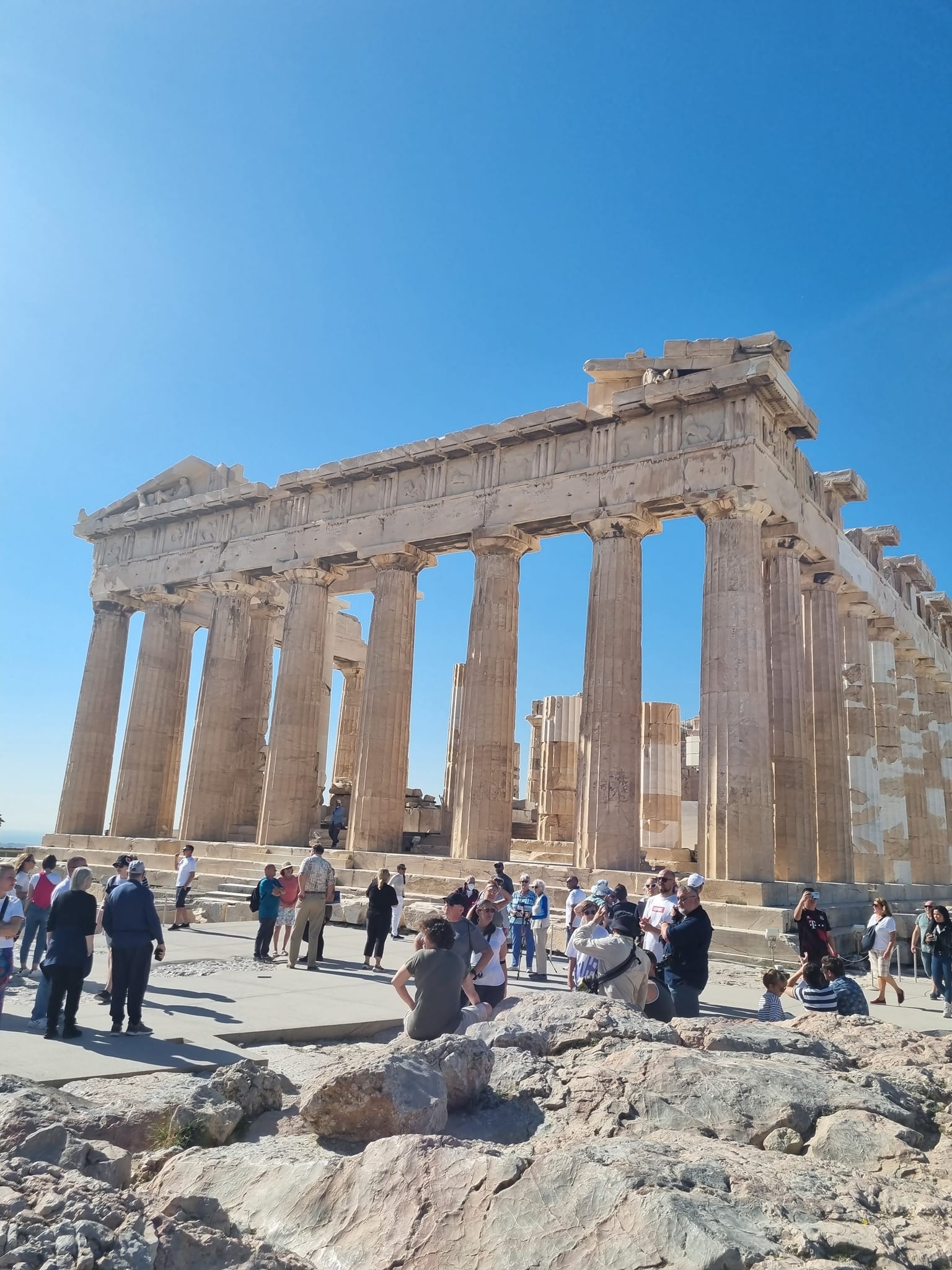 Escape to Athens, where history meets sunshine!